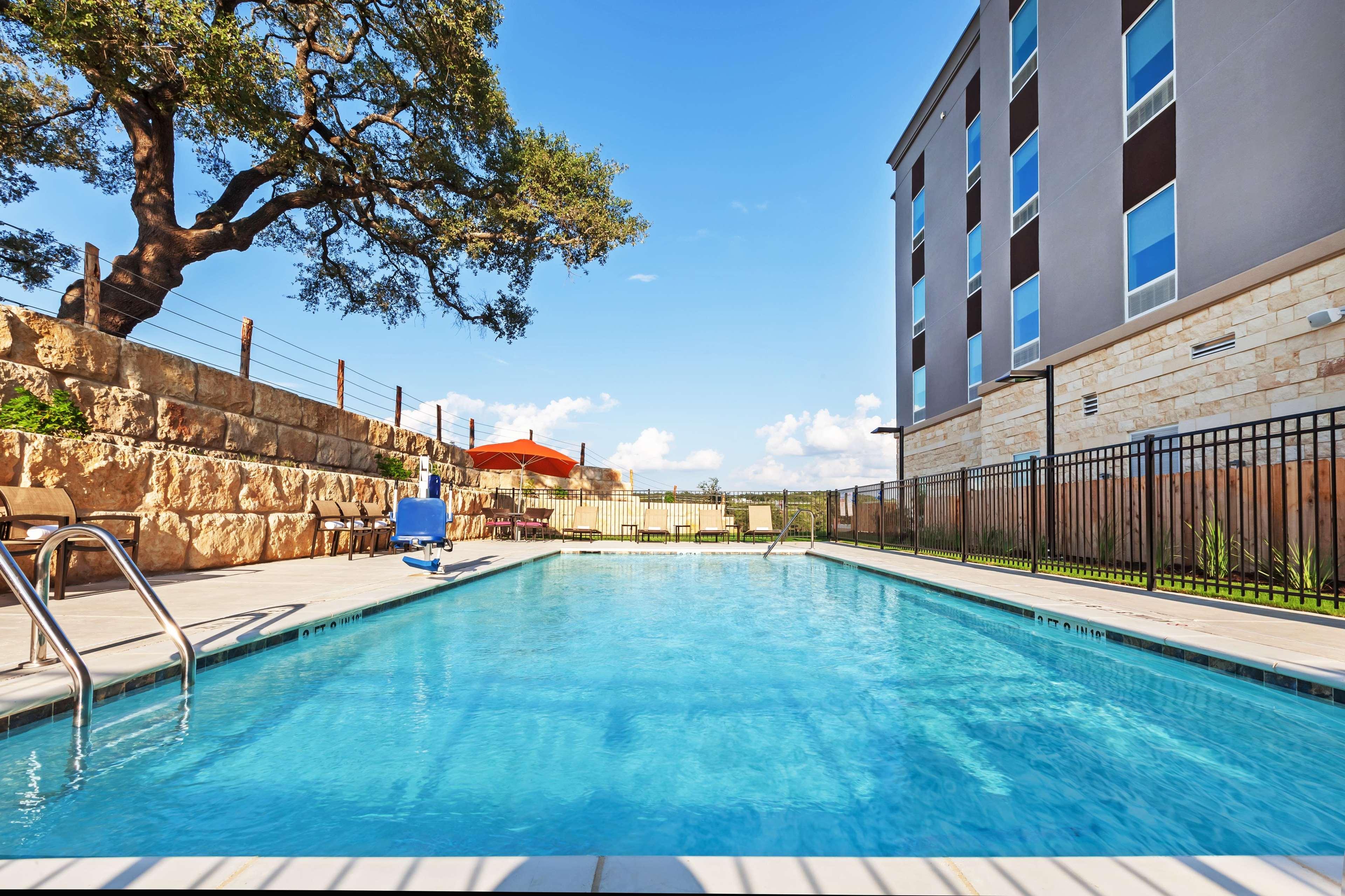 Hampton Inn By Hilton Bulverde Texas Hill Country Екстер'єр фото