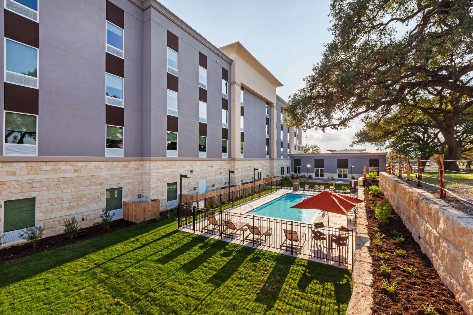 Hampton Inn By Hilton Bulverde Texas Hill Country Екстер'єр фото